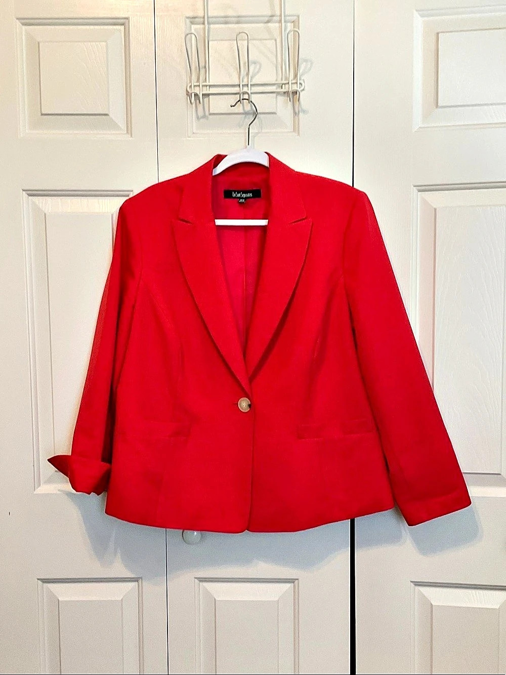 Le Suit Separates Red Blazer Size women’s plus sized Like New